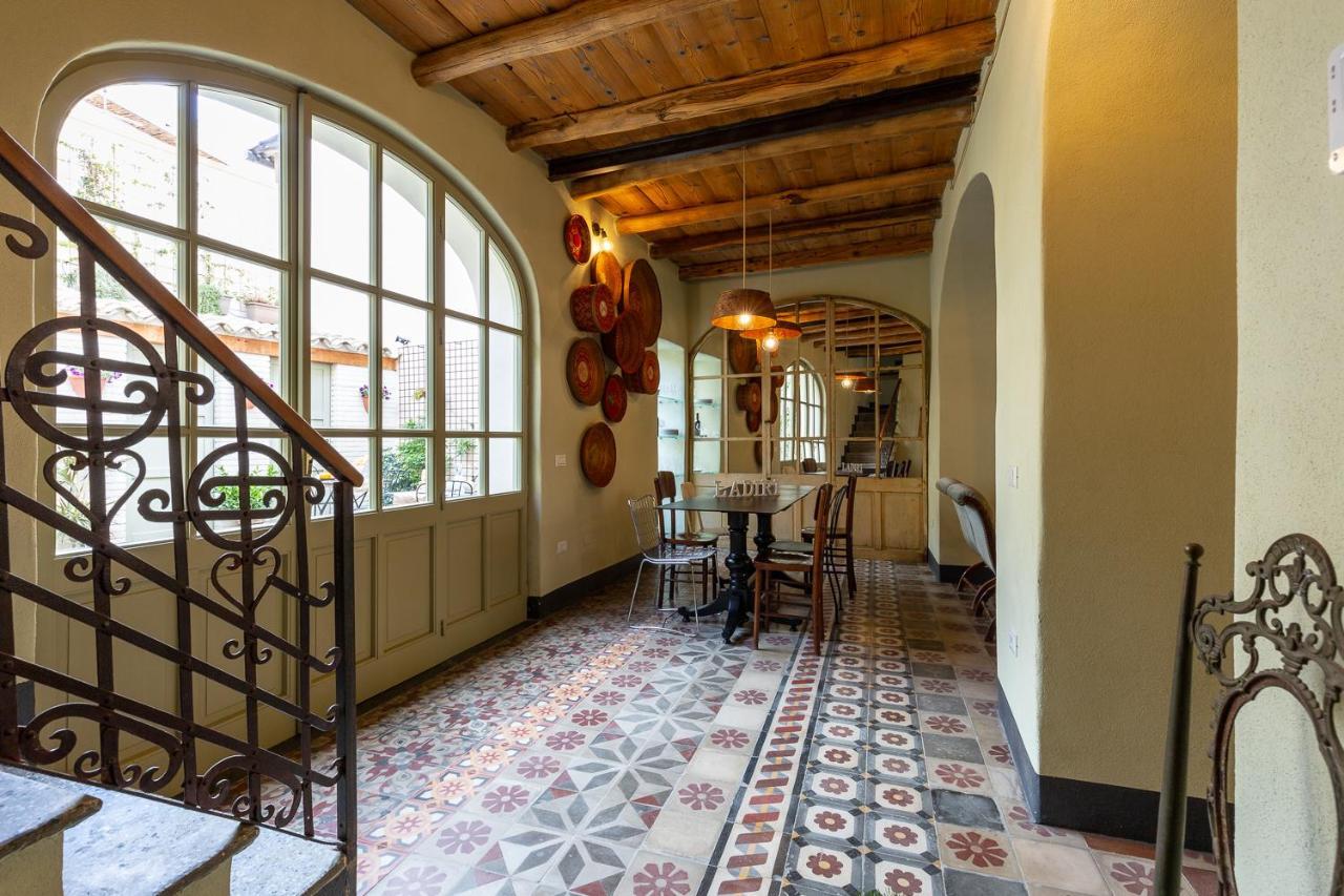 Vila Ladiri - Antica Dimora In Terra Cruda Sìnnai Exteriér fotografie